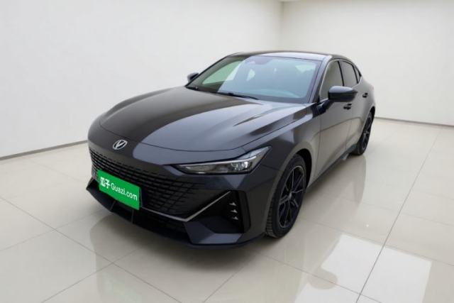 Used CHANGAN UNI-V 2023 1.5T Prestige Model
