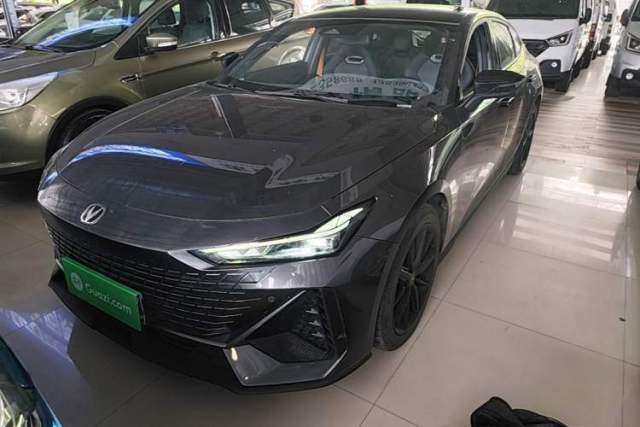 Used CHANGAN UNI-V 2023 1.5T Prestige Model