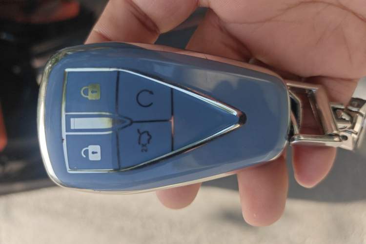 Used CHANGAN UNI-V 2023 1.5T Sport Edition Vehicle Key