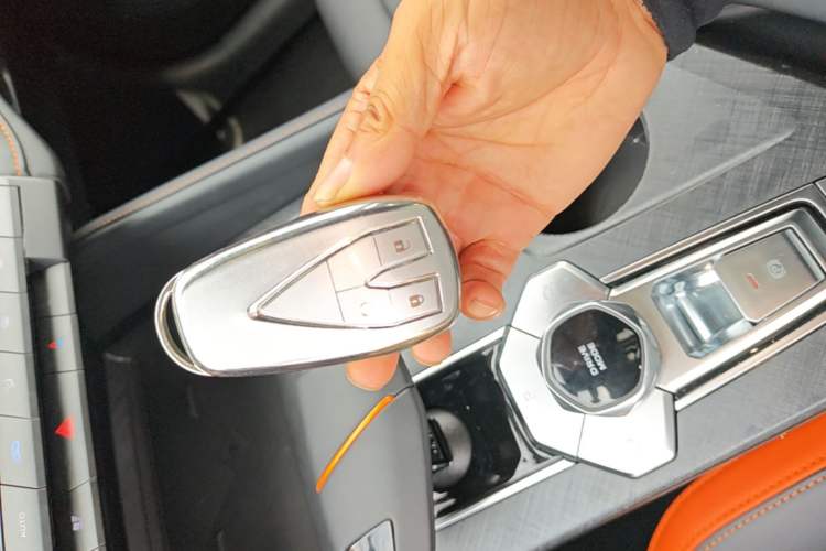 Used CHANGAN UNI-V 2023 1.5T Prestige Model Vehicle Key