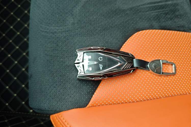 Used CHANGAN UNI-V 2023 1.5T Sport Edition Vehicle Key