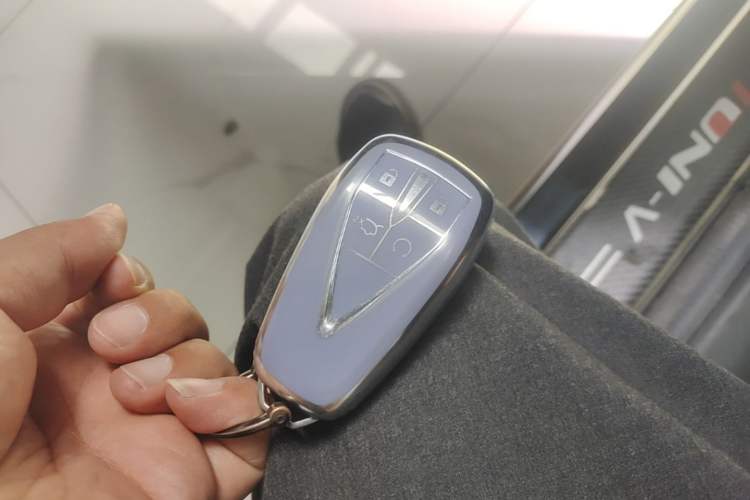 Used CHANGAN UNI-V 2023 1.5T Sport Edition Vehicle Key