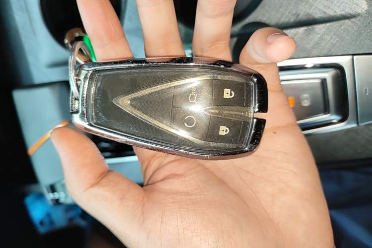 Used CHANGAN UNI-V 2023 1.5T Prestige Model Vehicle Key