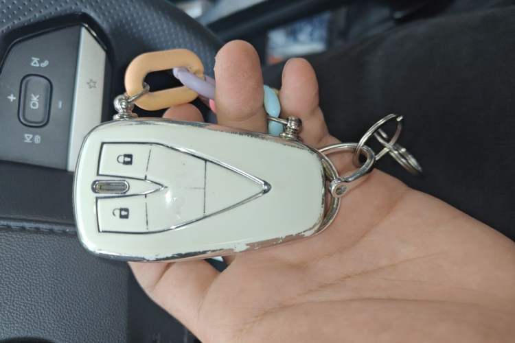 Used CHANGAN UNI-V 2023 1.5T Prestige Model Vehicle Key