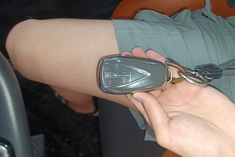 Used CHANGAN UNI-V 2023 1.5T Sport Edition Vehicle Key