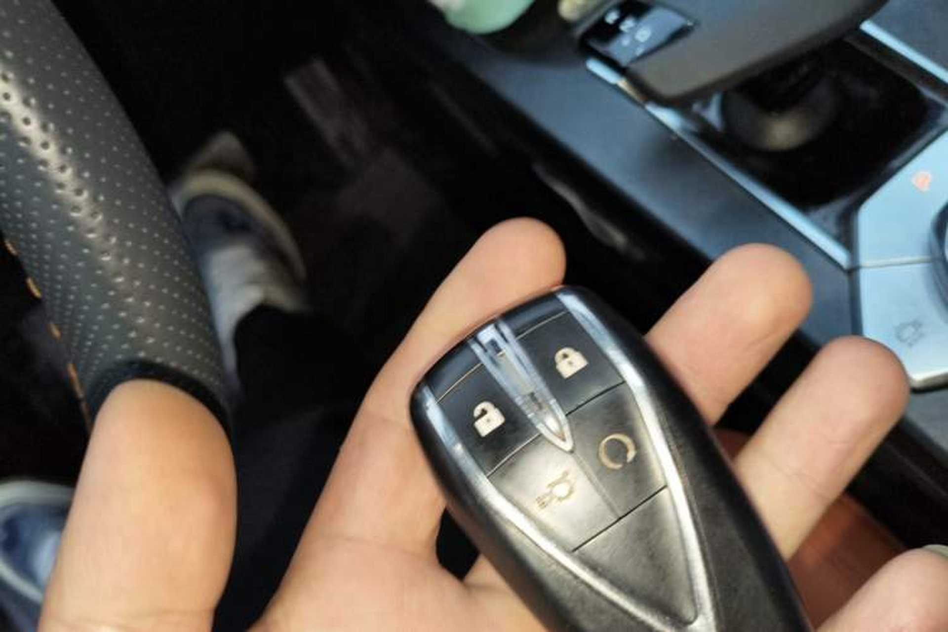 Used CHANGAN UNI-V 2023 1.5T Sport Edition Vehicle Key