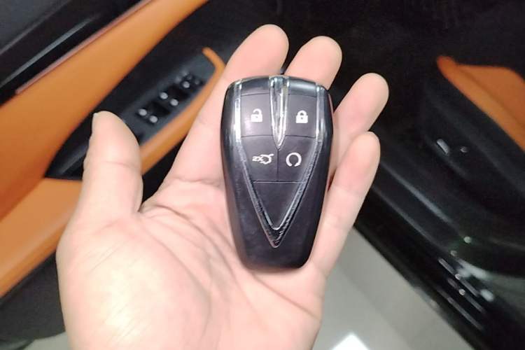 Used CHANGAN UNI-V 2023 1.5T Sport Edition Vehicle Key