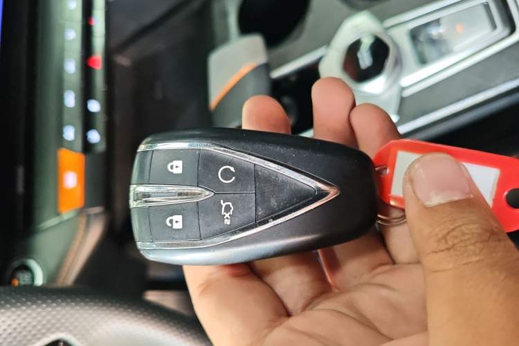 Used CHANGAN UNI-V 2023 1.5T Prestige Model Vehicle Key