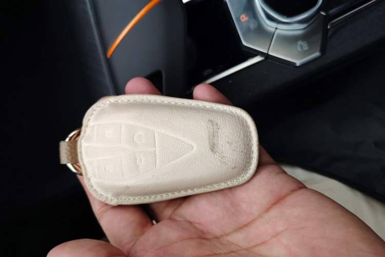 Used CHANGAN UNI-V 2023 1.5T Prestige Model Vehicle Key
