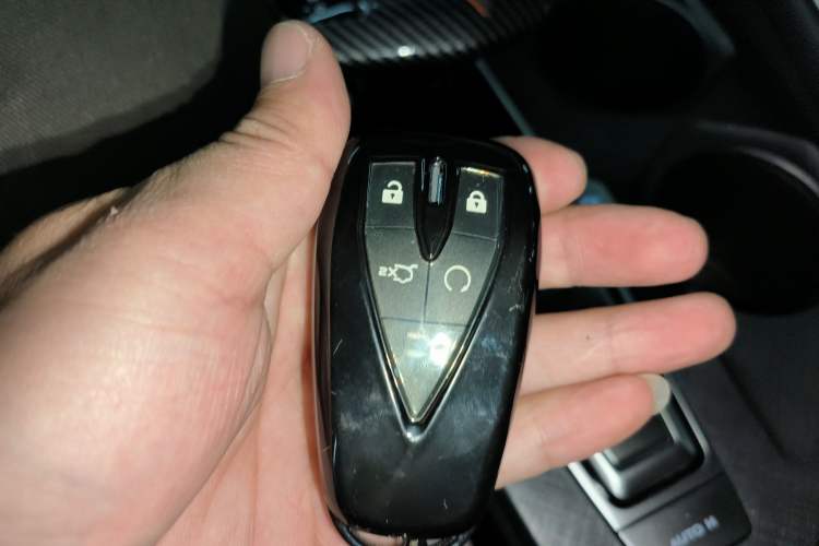 Used CHANGAN UNI-V 2023 1.5T Prestige Model Vehicle Key