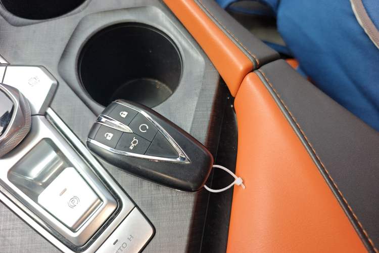 Used CHANGAN UNI-V 2023 1.5T Sport Edition Vehicle Key