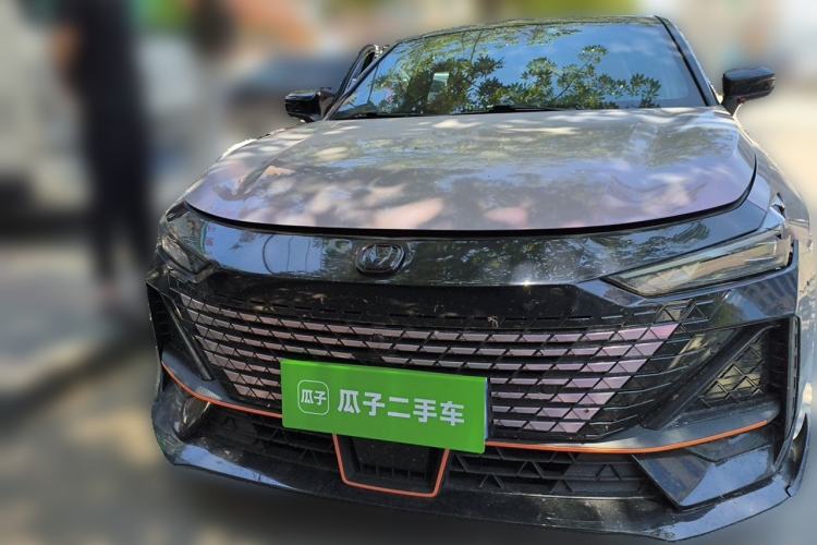 Used CHANGAN UNI-V 2023 1.5T Sport Edition Front