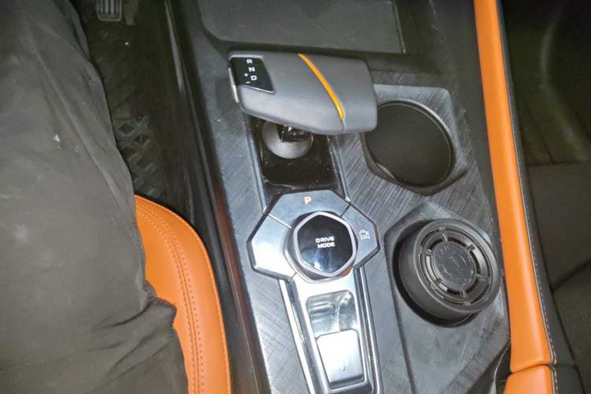 Used CHANGAN UNI-V 2023 2.0T Sport Edition Gear Lever