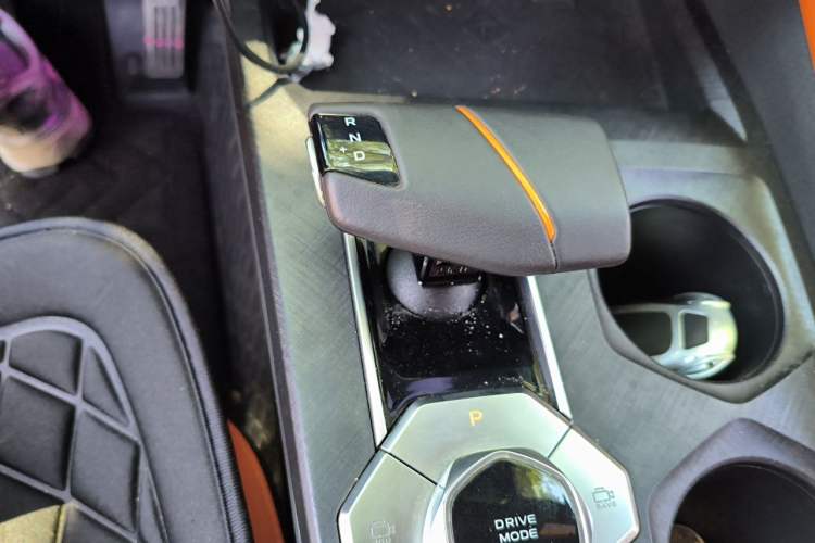 Used CHANGAN UNI-V 2023 1.5T Sport Edition Gear Lever