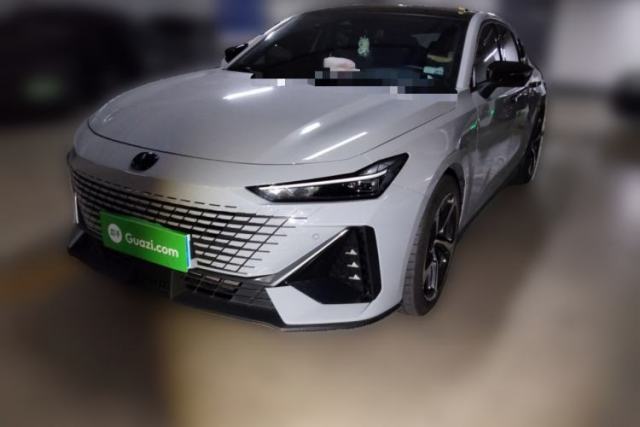 Used CHANGAN UNI-V 2023 1.5T Prestige Model