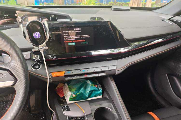 Used CHANGAN UNI-V 2023 1.5T Smart Navigation Version Audio And AC Panel