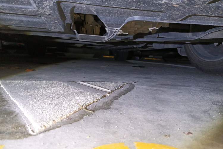 Used CHANGAN UNI-V 2023 1.5T Premium Model Chassis Front