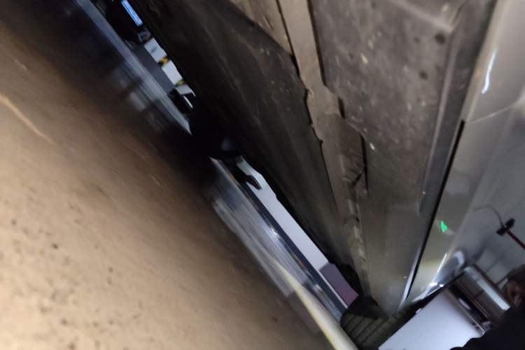 Used CHANGAN UNI-V 2023 1.5T Prestige Model Chassis Front Left