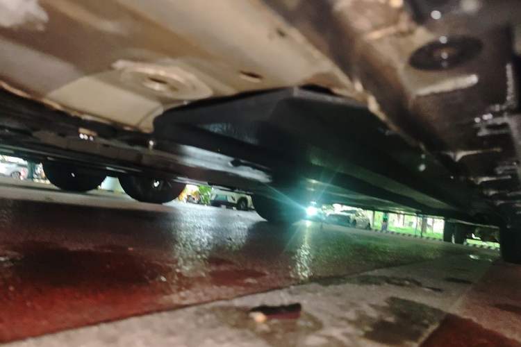 Used CHANGAN UNI-V 2023 1.5T Prestige Model Chassis Front Left