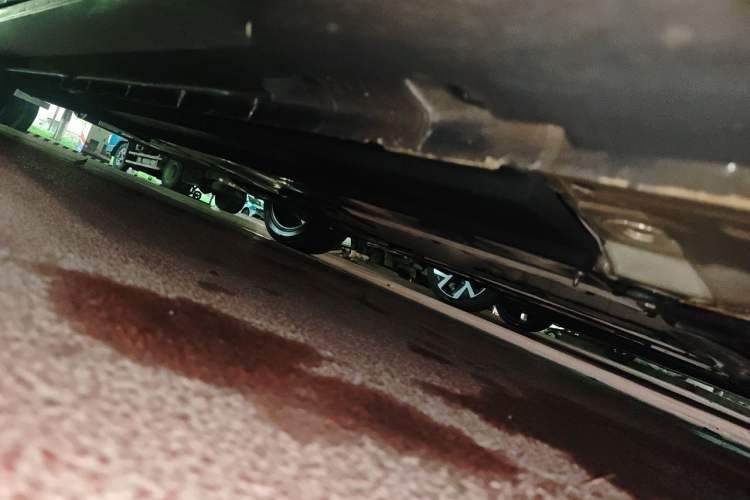 Used CHANGAN UNI-V 2023 1.5T Prestige Model Chassis Front Right