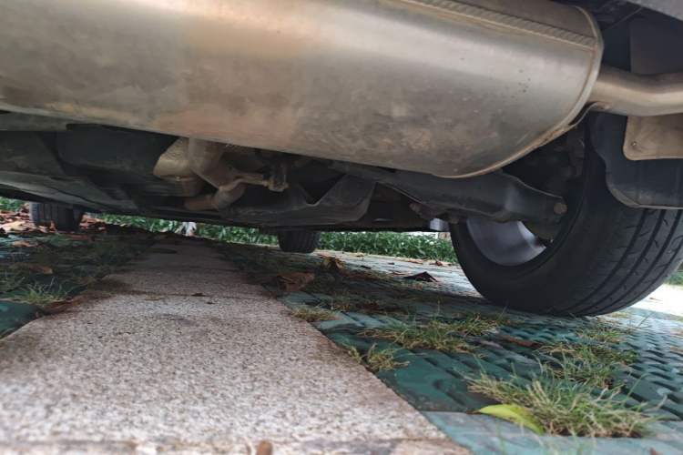 Used CHANGAN UNI-V 2023 1.5T Smart Navigation Version Chassis Rear
