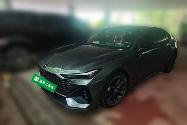 CHANGAN UNI-V 2023 1.5T Prestige Model d’occasion