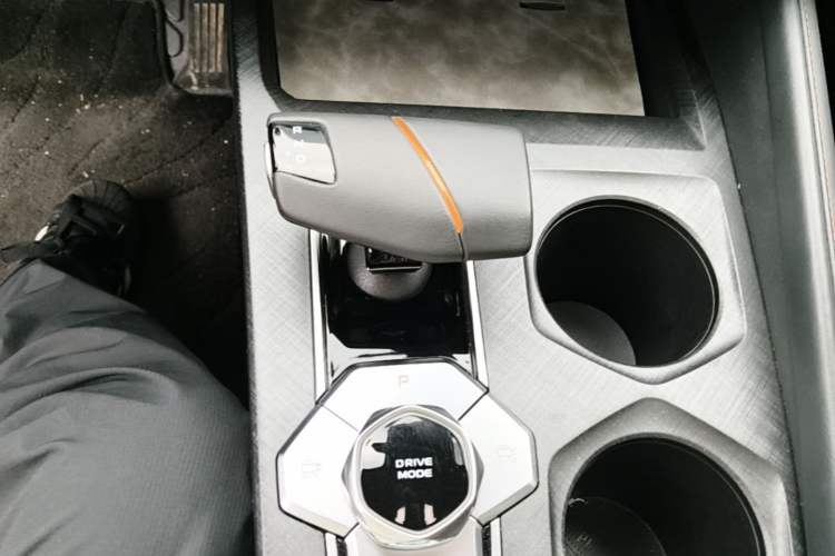 Used CHANGAN UNI-V 2023 1.5T Prestige Model Gear Lever