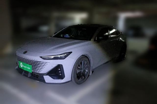Used CHANGAN UNI-V 2023 1.5T Premium Model