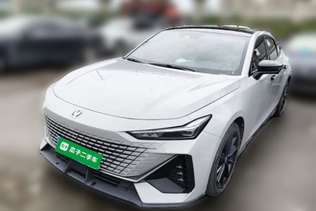 Used CHANGAN UNI-V 2023 1.5T Prestige Model