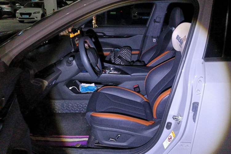 Used CHANGAN UNI-V 2023 1.5T Premium Model Left Front Seat