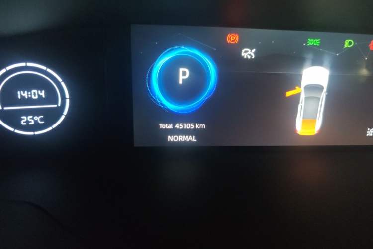 Used CHANGAN UNI-V 2023 1.5T Prestige Model Odometer Close Up