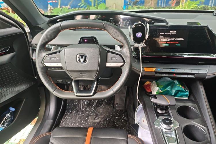Used CHANGAN UNI-V 2023 1.5T Smart Navigation Version Steering Wheel