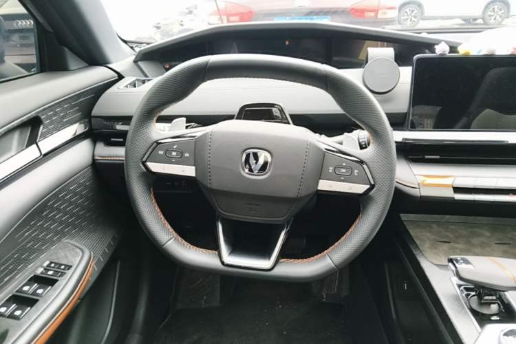 Used CHANGAN UNI-V 2023 1.5T Prestige Model Steering Wheel