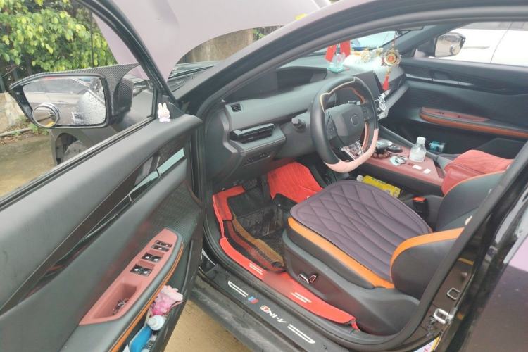Used CHANGAN UNI-V 2023 1.5T Prestige Model Driver Seat