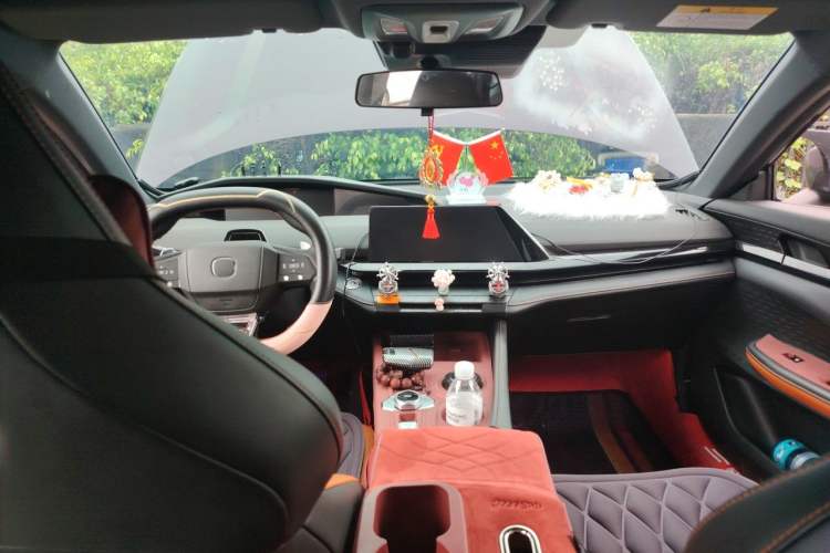 Used CHANGAN UNI-V 2023 1.5T Prestige Model Headliner