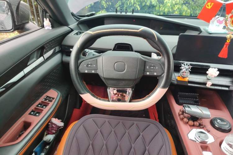 Used CHANGAN UNI-V 2023 1.5T Prestige Model Steering Wheel
