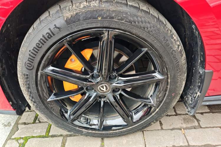 Used CHANGAN UNI-V 2023 1.5T Prestige Model Left Front Wheel Hub