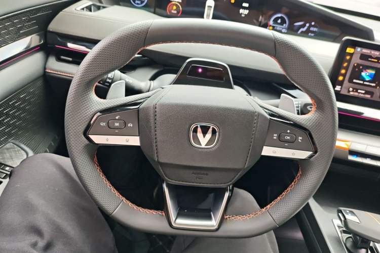 Used CHANGAN UNI-V 2023 1.5T Prestige Model Steering Wheel