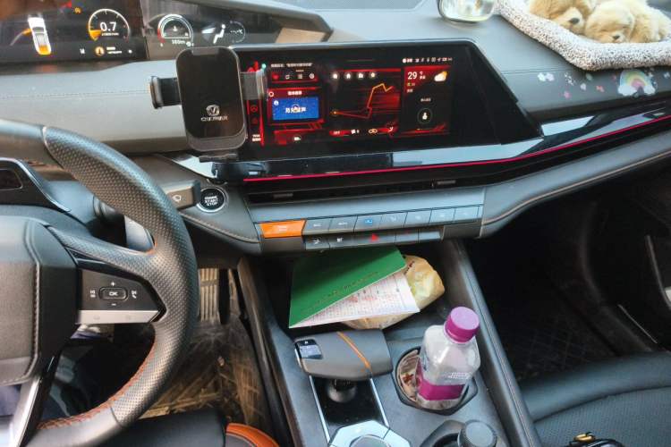 Used CHANGAN UNI-V 2023 1.5T Prestige Model Audio And AC Panel