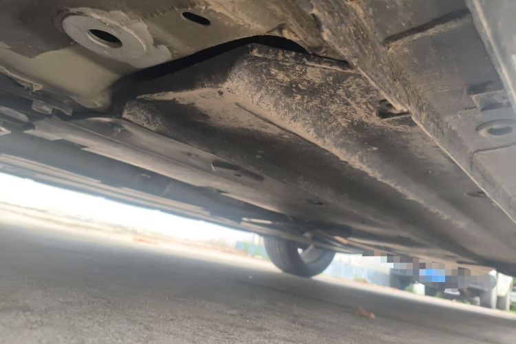 Used CHANGAN UNI-V 2023 1.5T Sport Edition Chassis Front Left