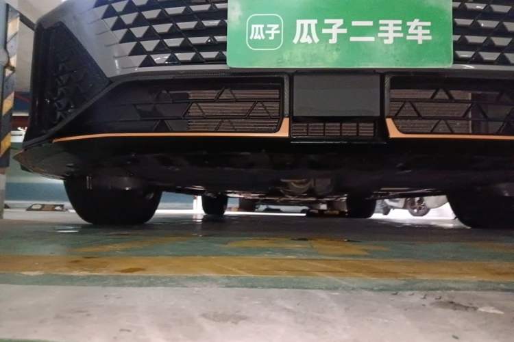 Used CHANGAN UNI-V 2023 2.0T Leading-Speed Edition Chassis Front