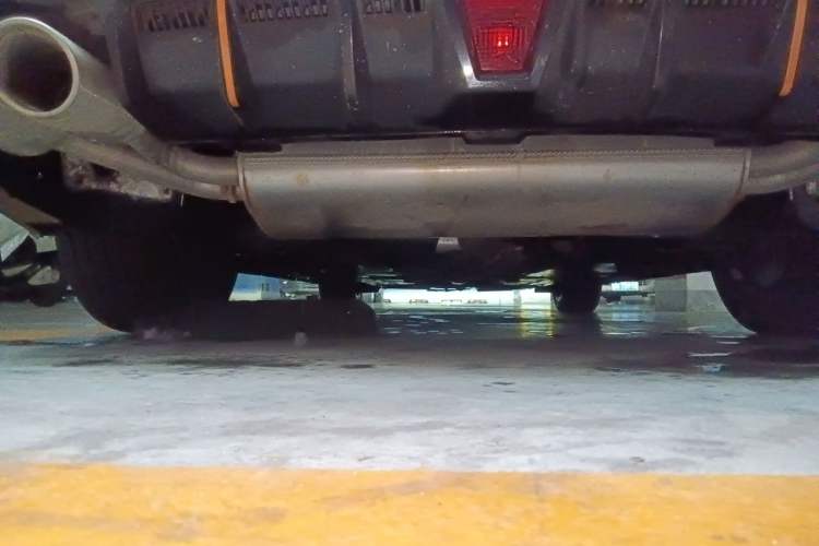 Used CHANGAN UNI-V 2023 2.0T Leading-Speed Edition Chassis Rear