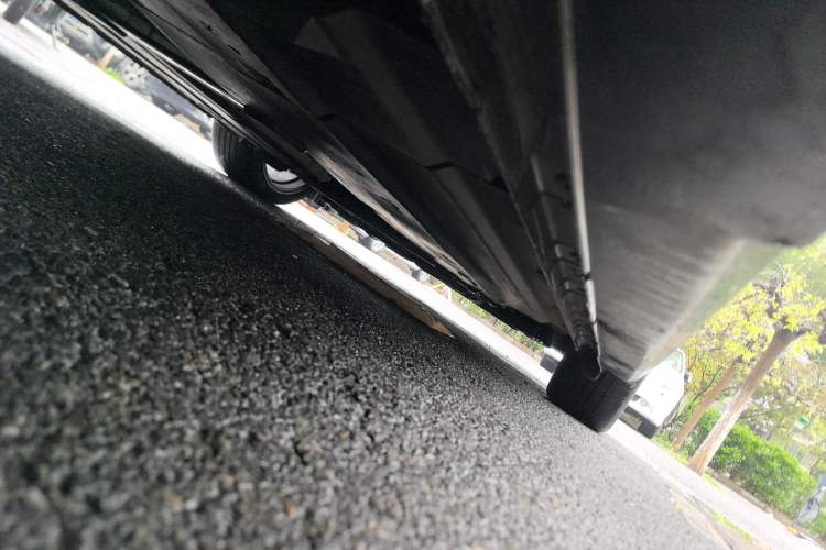 Used CHANGAN UNI-V 2023 1.5T Sport Edition Chassis Rear Right