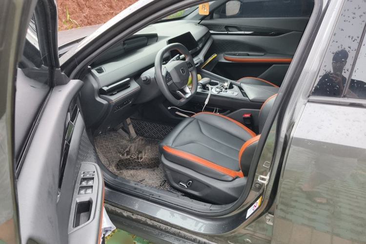 Used CHANGAN UNI-V 2023 1.5T Premium Model Driver Seat