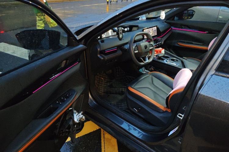 Used CHANGAN UNI-V 2023 1.5T Prestige Model Driver Seat
