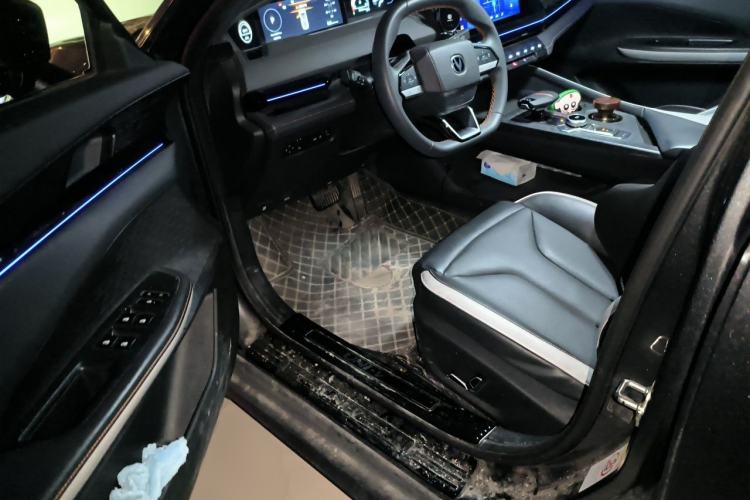 Used CHANGAN UNI-V 2023 1.5T Prestige Model Driver Seat