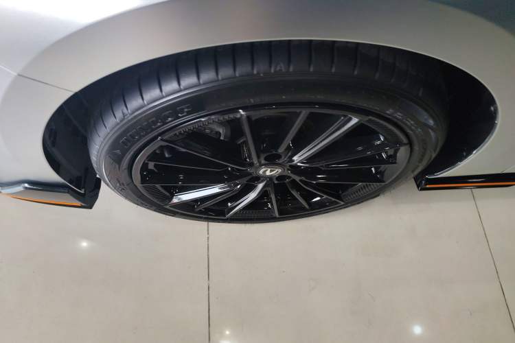 Used CHANGAN UNI-V 2023 2.0T Leading-Speed Edition Exterior 4