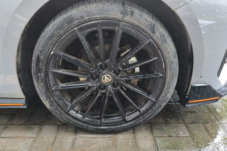 Used CHANGAN UNI-V 2023 1.5T Sport Edition Exterior 7