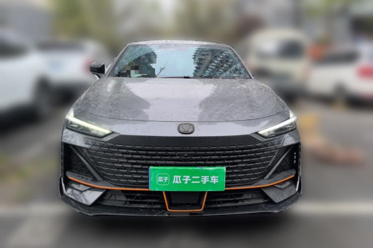 Used CHANGAN UNI-V 2023 1.5T Sport Edition Front
