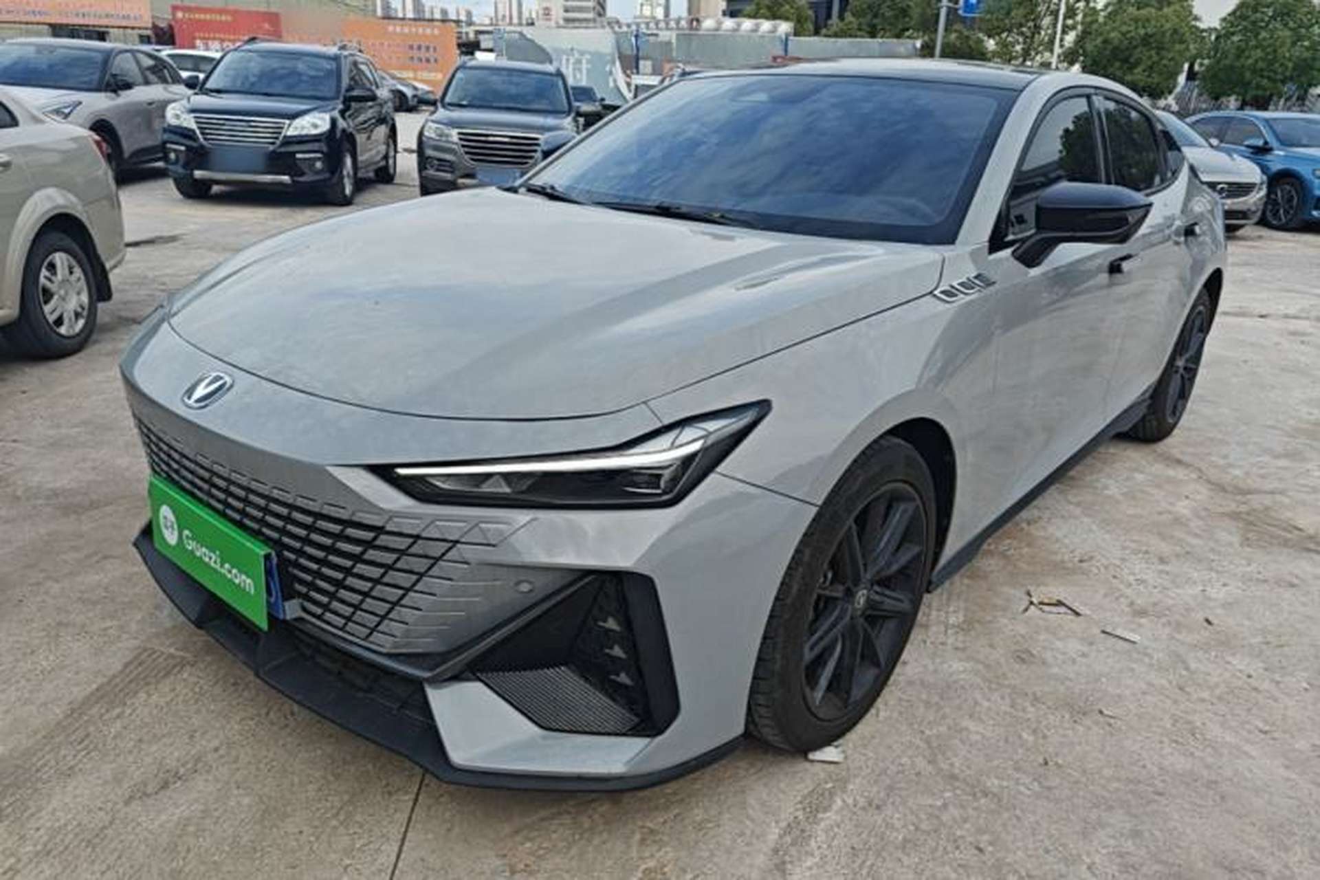 Used CHANGAN UNI-V 2023 1.5T Prestige Model Front Left 45 Deg